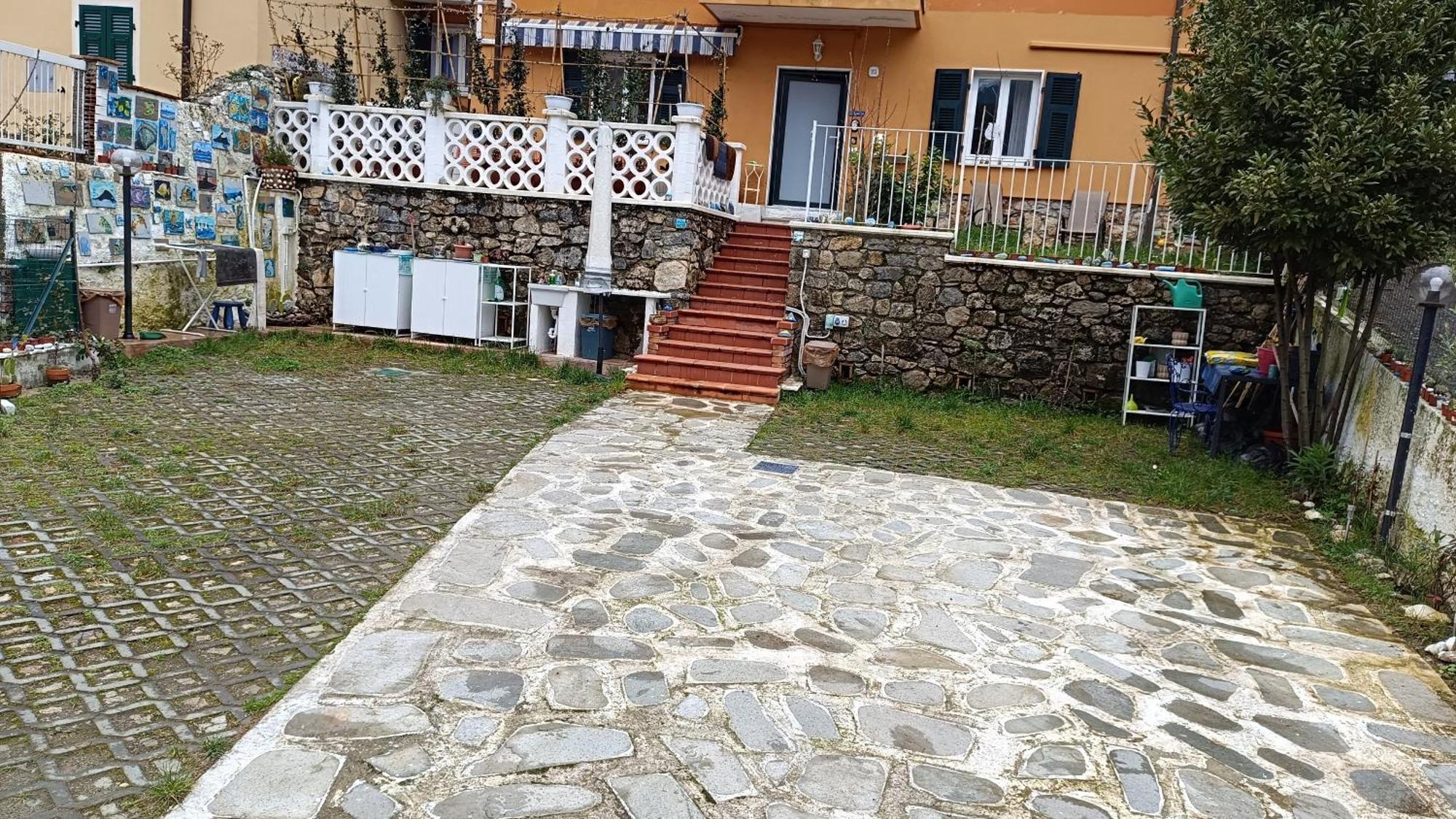 La Graziosa Dorata Lerici San Lorenzo Villa Indipendente 2 Persone Parcheggio Gratuito Bagian luar foto