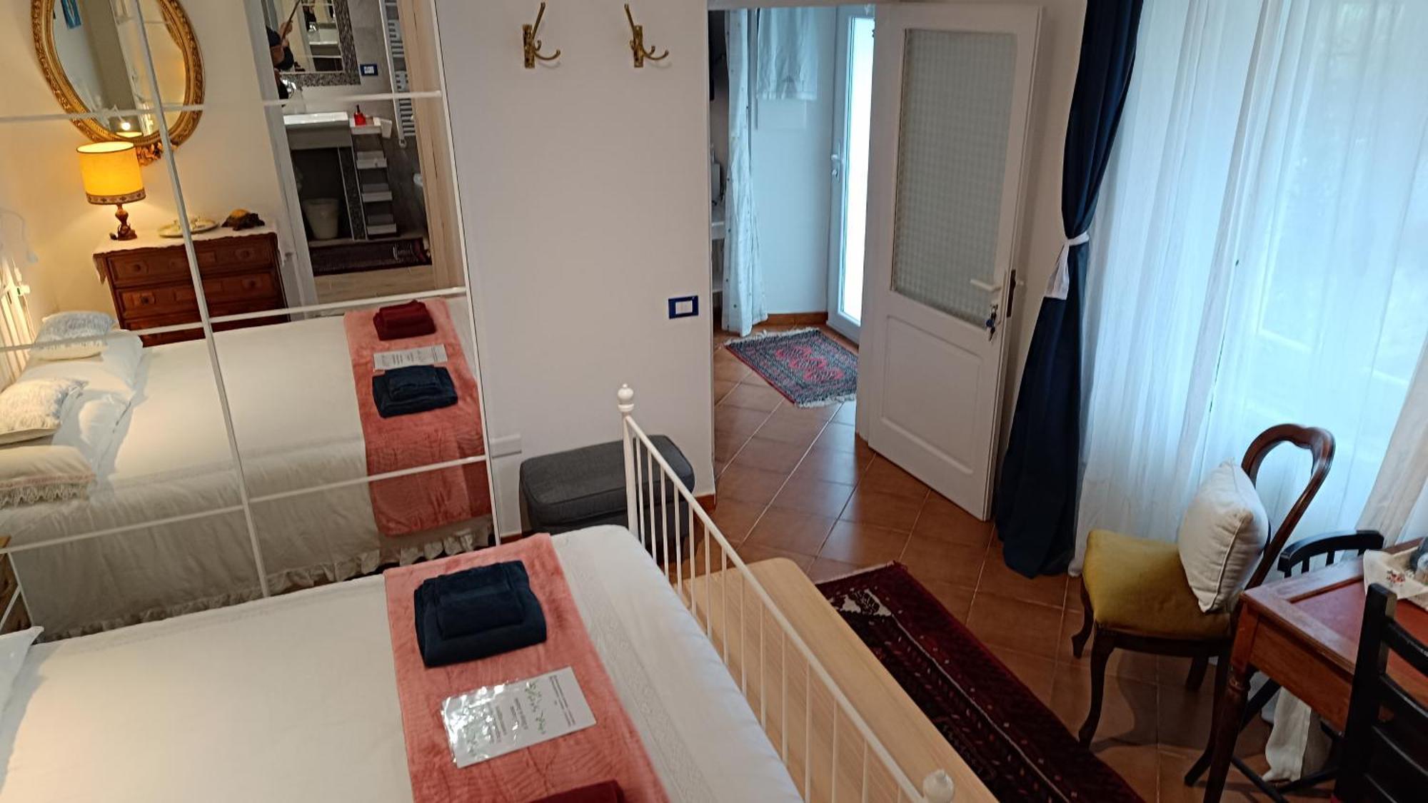 La Graziosa Dorata Lerici San Lorenzo Villa Indipendente 2 Persone Parcheggio Gratuito Bagian luar foto